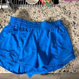 Lululemon hotty hot hr 4 inch short in poolside